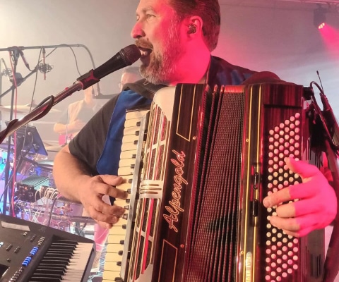 Sabbradi Partyband, Hochzeitsmusik Oberbayern, München, Ammersee für Event, Party und Hochzeit live on stage